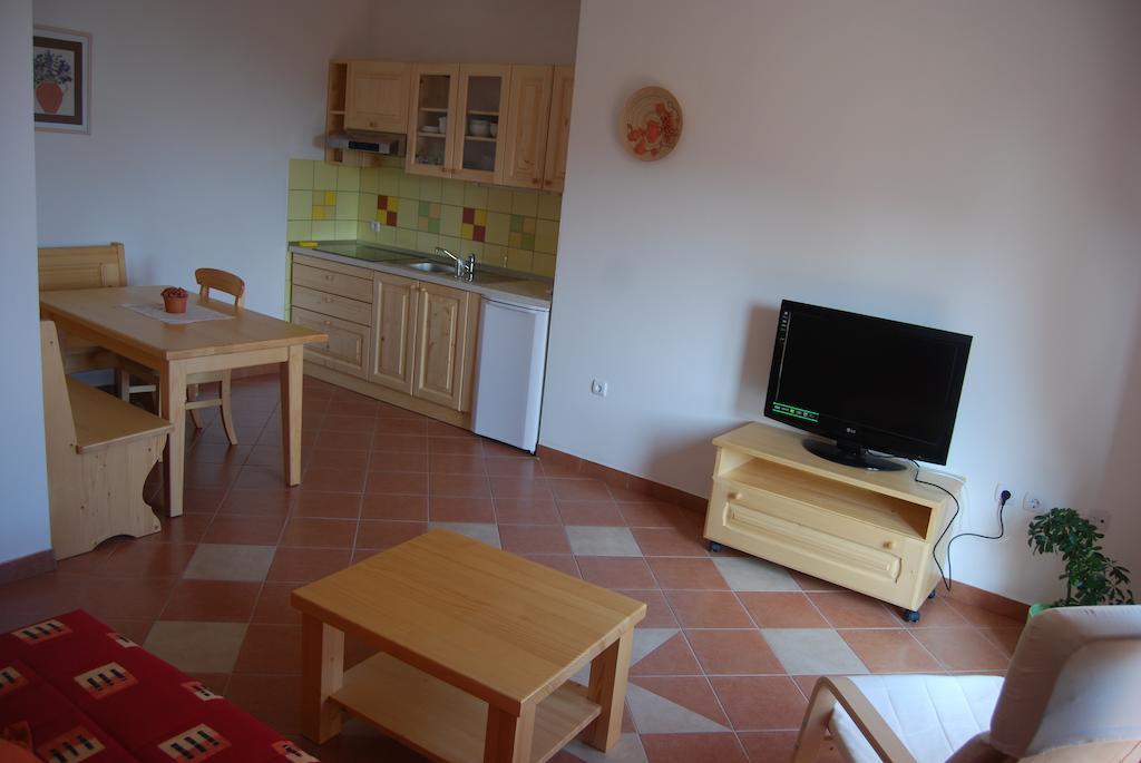 Apartments Organic Tourist Farm Jeglijenk Šentjanž pri Dravogradu Rom bilde